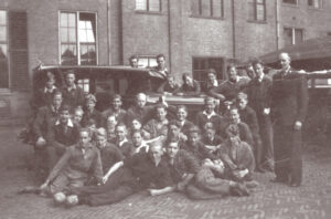 Klassenfoto Ambachtsschool Leusderweg in Amersfoort, 1942-1945